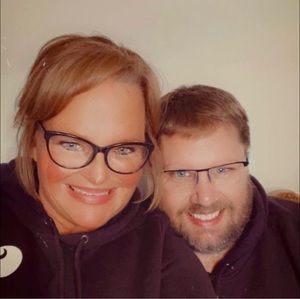 Meet your Posher, Toni